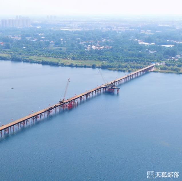 合武高鐵六安淠河特大橋正月里施工忙