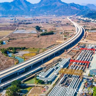 瑞安至蒼南高速公路土建工程全部完工，標志著全線實現(xiàn)貫通