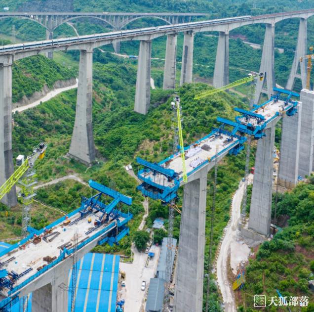 渝萬高鐵五步河雙線特大橋建設順利推進