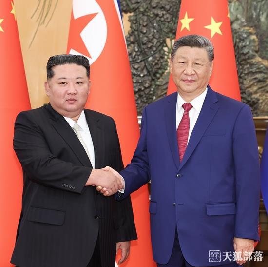 習(xí)近平同朝鮮勞動(dòng)黨總書記、國(guó)務(wù)委員長(zhǎng)金正恩舉行會(huì)談